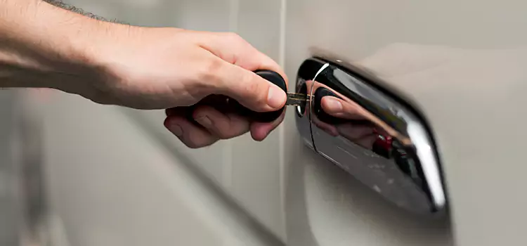 Why Choose Our Auto Locksmith Team in Fort Smith, AR?
